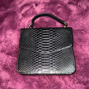 Women’s purse